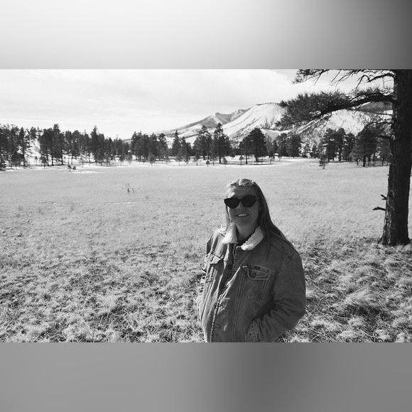 Women’s wrangler jean jacket - Picture 6 of 6